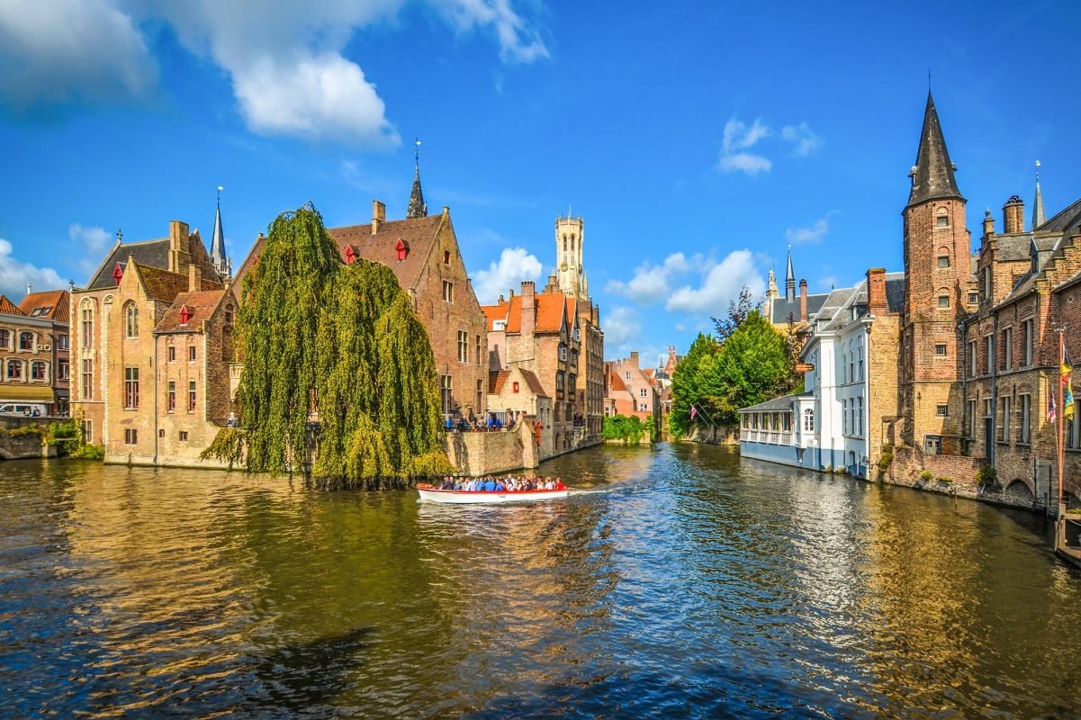 Weed-in-Bruges. Weed in Bruges.