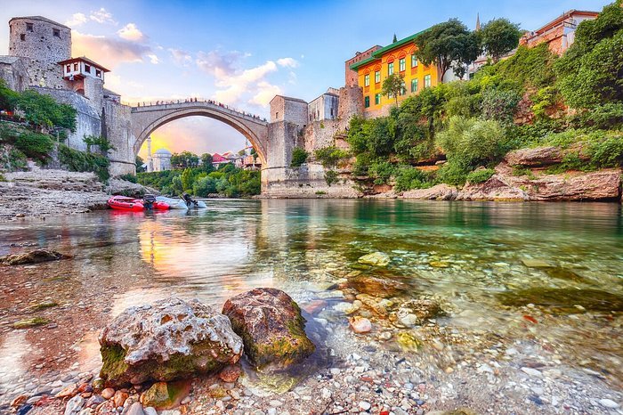 Weed-in-Mostar. Weed in Mostar.